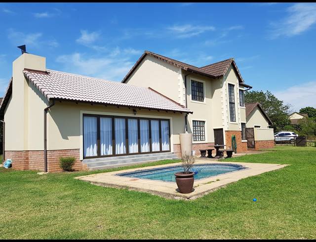 3 BEDROOM FREEHOLD SOLD IN CLIFTON HILL ESTATE